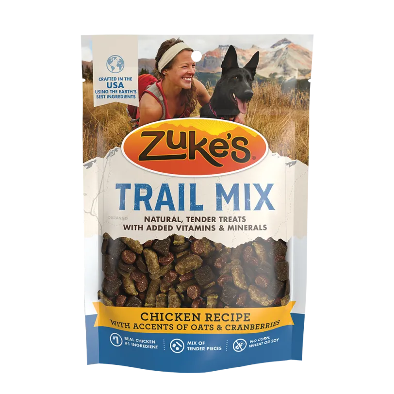 Zuke’s Trail Mix Chicken Recipe dog treats front of packaging