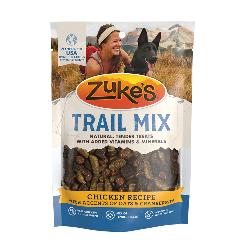 Zuke’s Trail Mix Chicken Recipe dog treats front of packaging