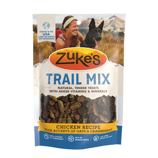 Zuke’s Trail Mix Chicken Recipe dog treats front of packaging