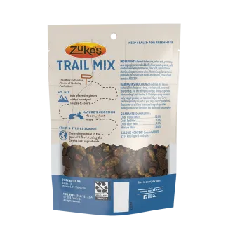 Zuke’s Trail Mix Peanut Butter &amp; Oats Recipe dog treats back of packaging 