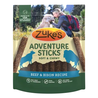 The front of one 6-ounce package of Zuke&#039;s Adventure Sticks Beef &amp; Bison recipe.